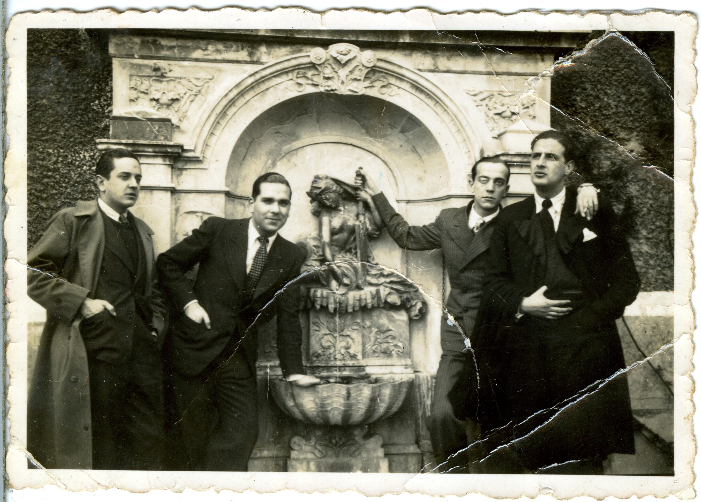 Em Coimbra, Jardim Botânico, 1935.