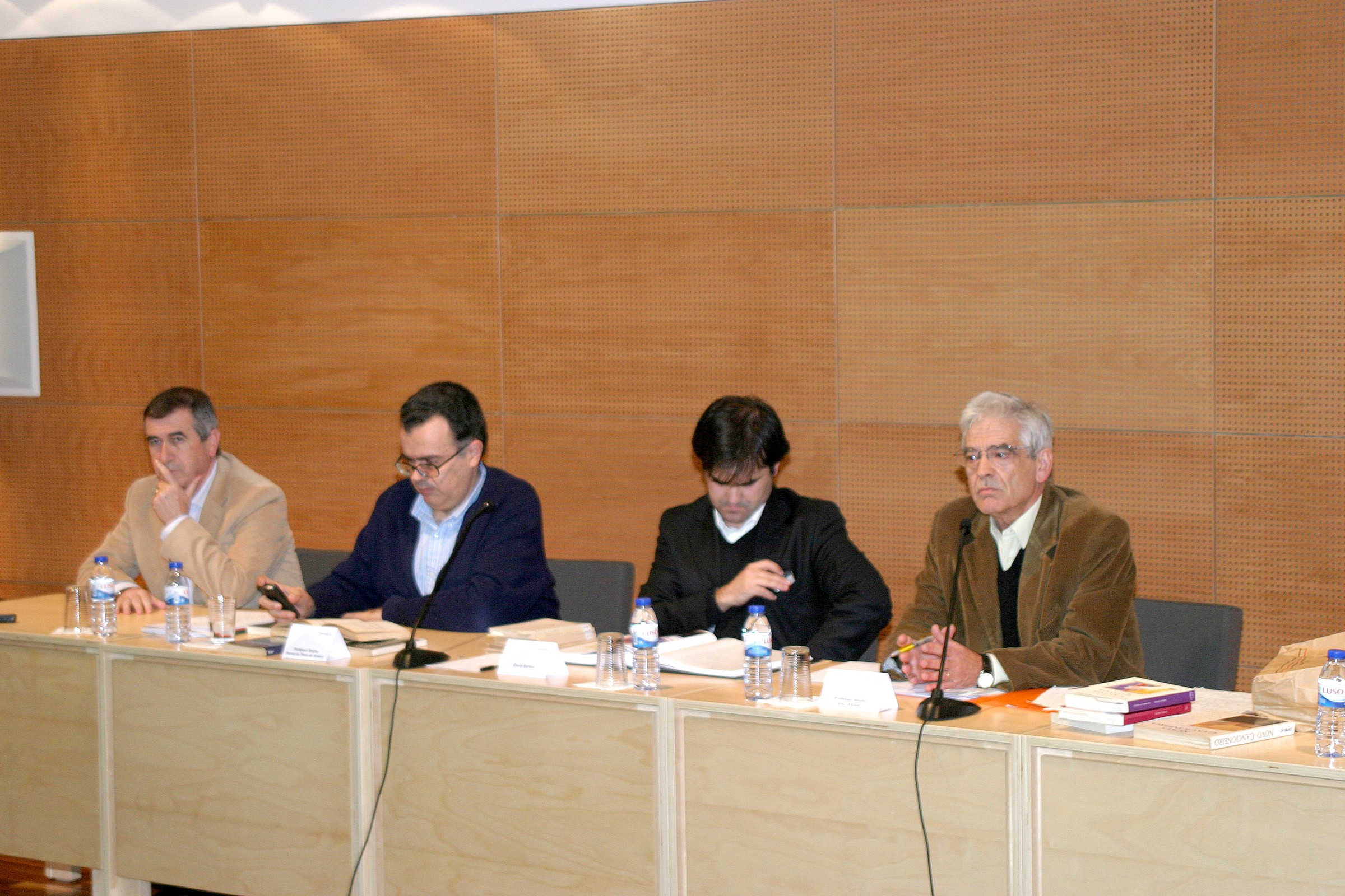 encontro__poesia_e_neo_realismo__9_dez_2007__11_