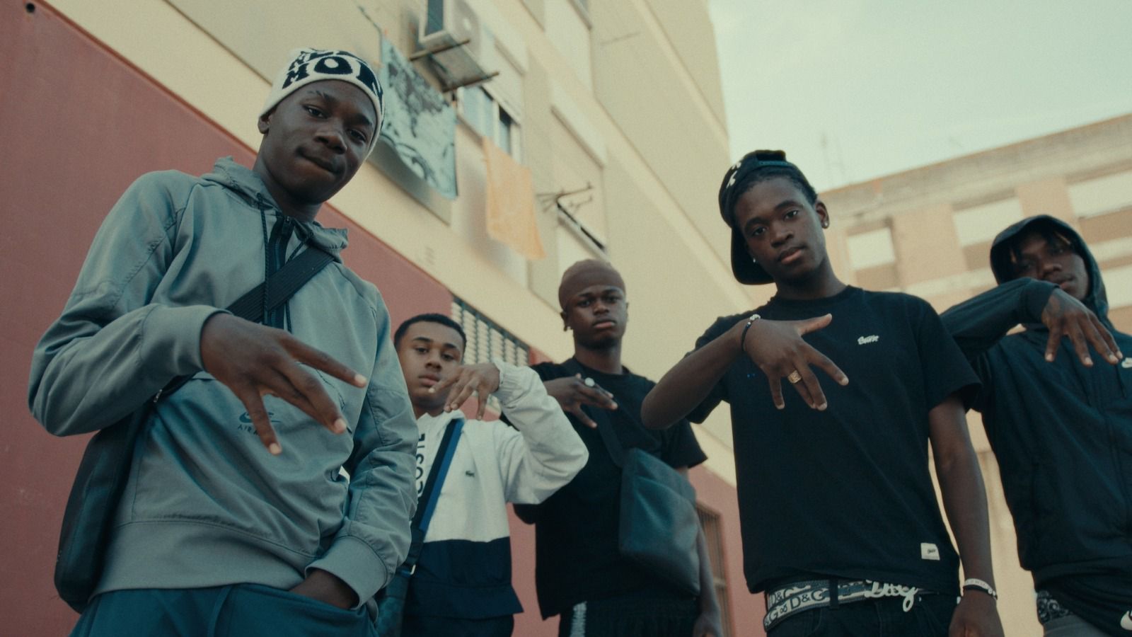Filhos do Meio – Hip Hop à Margem