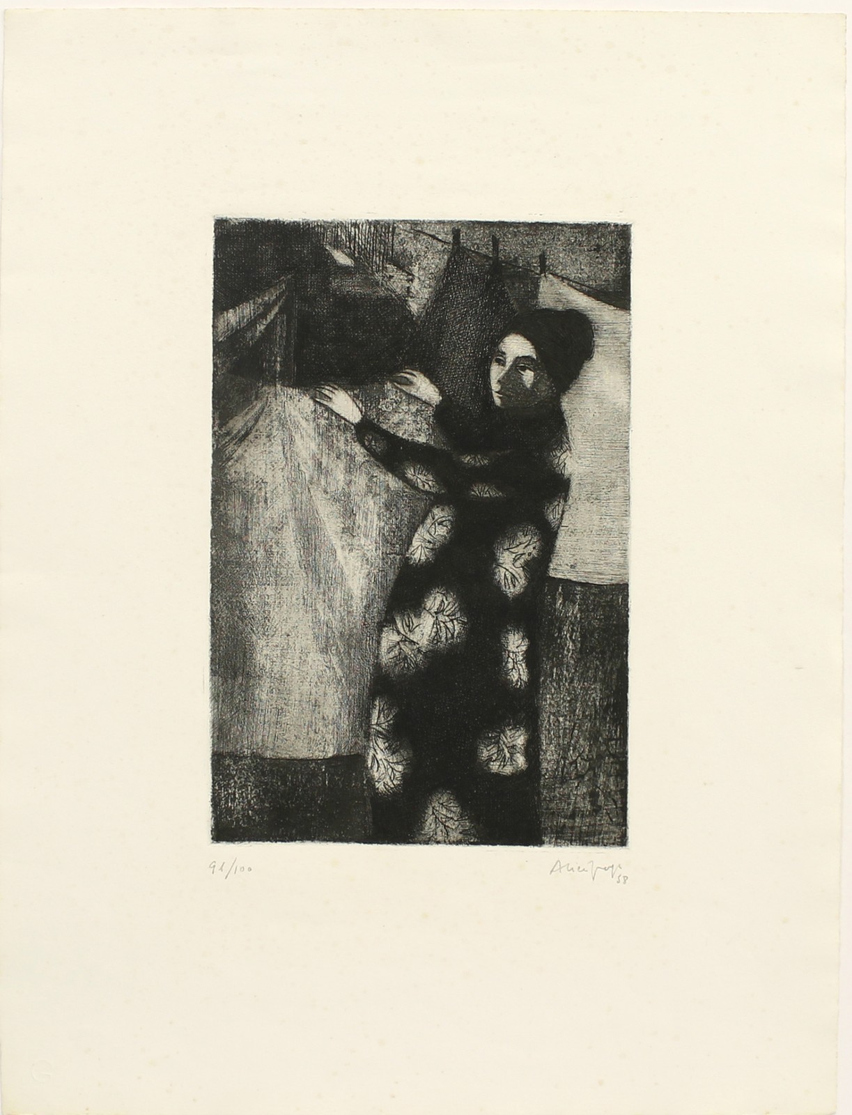 'Mulher a estender a roupa', julho de 1958     