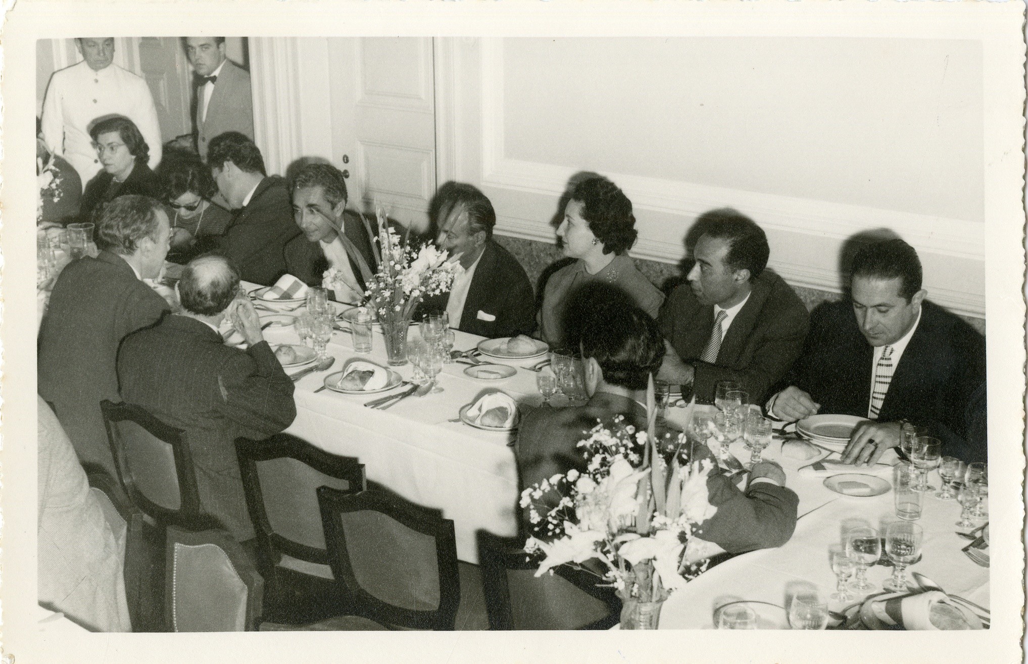 Alexandre Cabral num almoço de confraternização de intelectuais. Fotógrafo Santa Cruz, 31 mai. 19...